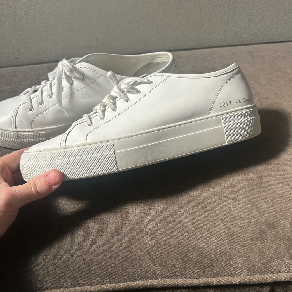 Common Projects Men's White Leather Tournament Low Sneaker 42